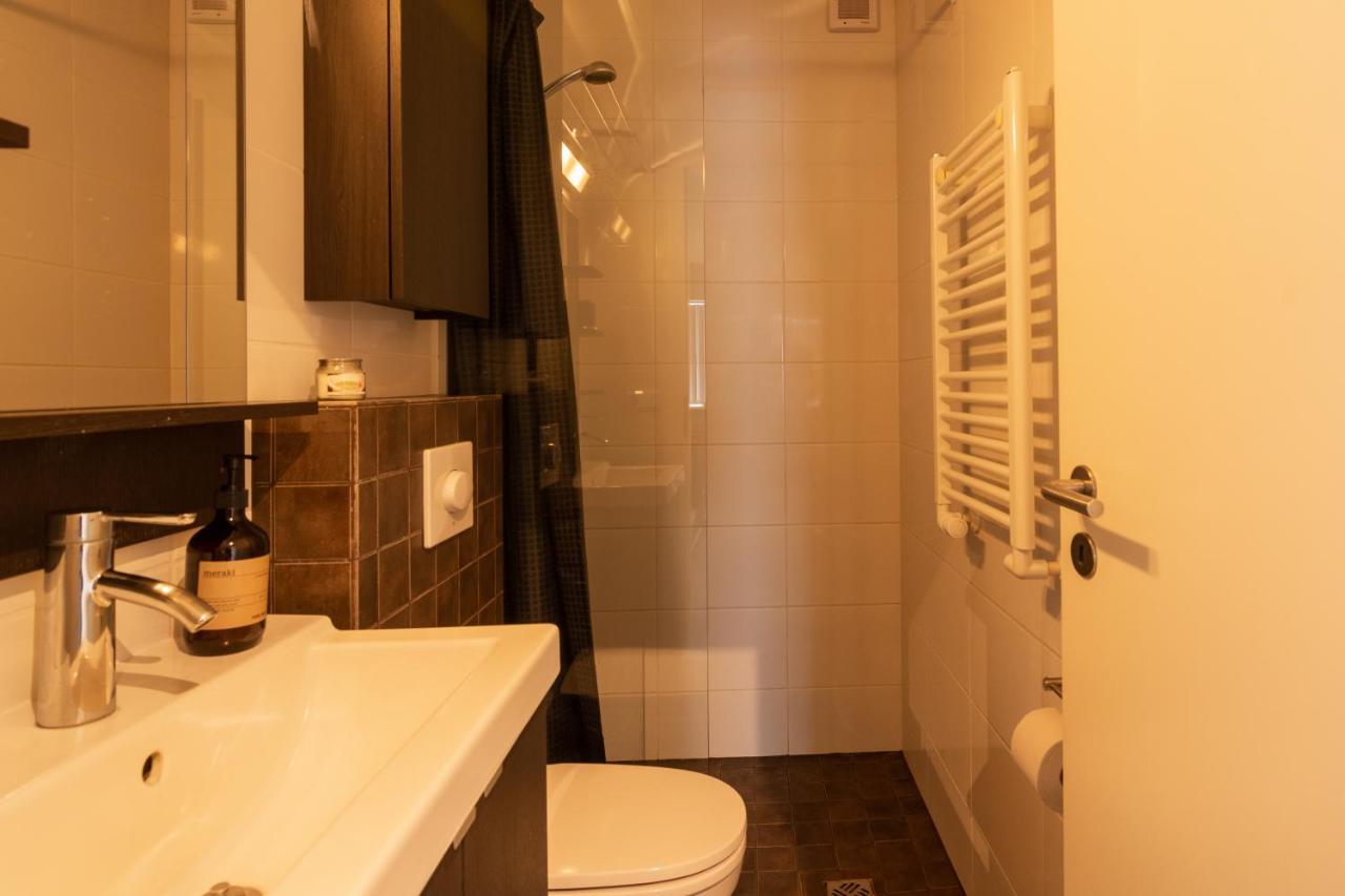 Old Town Modern Apartment Akureyri Bagian luar foto
